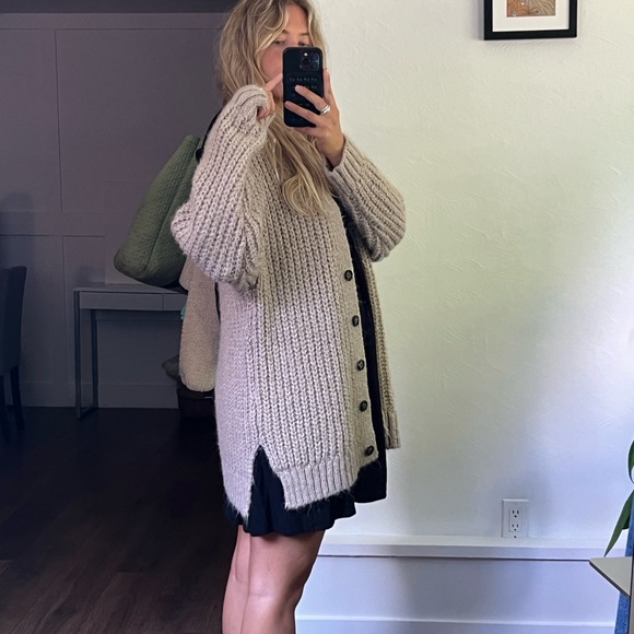 Chunky knit cardigan with buttons - Picture 4 of 5